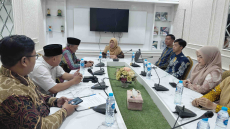 Guru Besar UMY Hadir di MAN 1 Pekanbaru, Buka Ruang Dialog dan Kolaborasi Akademik